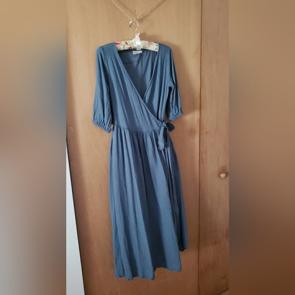 Little Cottonwood Blue Floral Wrap dress - Picture 2 of 2